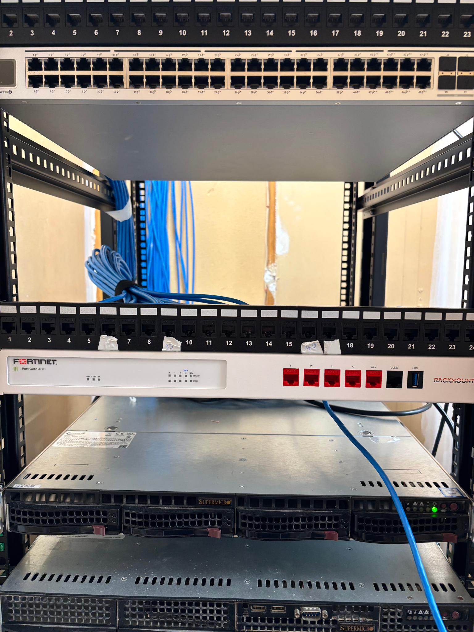 Structured cabling network rack